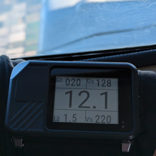 Insight GPS altimeter showing in aircraft GPS navigation data